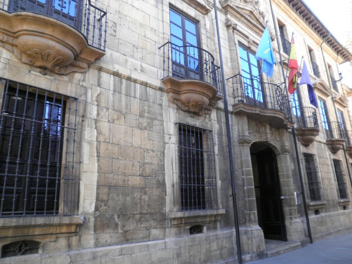 Calle Alfonso Iii El Magno, 22 *